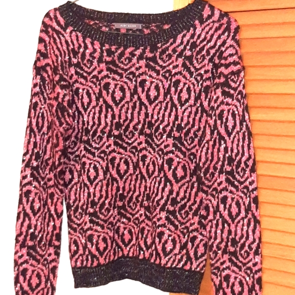 2/18$🌷Pink & Black Zebra Pattern Sweater - Picture 2 of 11